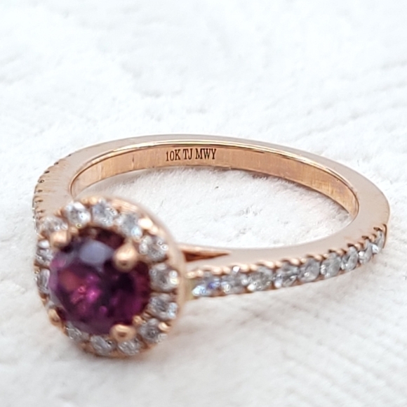 𝅺garnet diamond halo ring - Picture 8 of 17